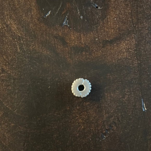 Pandora end clasp - in great condition. - Picture 3 of 5